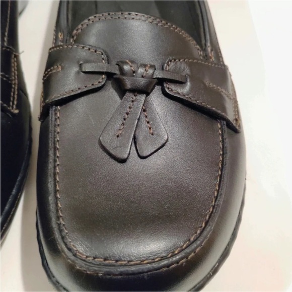 12W Clarks Ashland Bubble Loafer Black Leather Padded Insoles Tassels 12 Wide - Picture 3 of 11